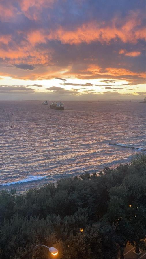 Suite Al Mare Taranto Exteriör bild