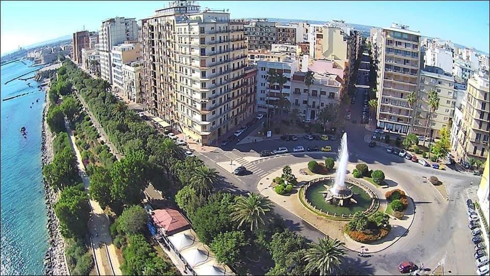 Suite Al Mare Taranto Exteriör bild
