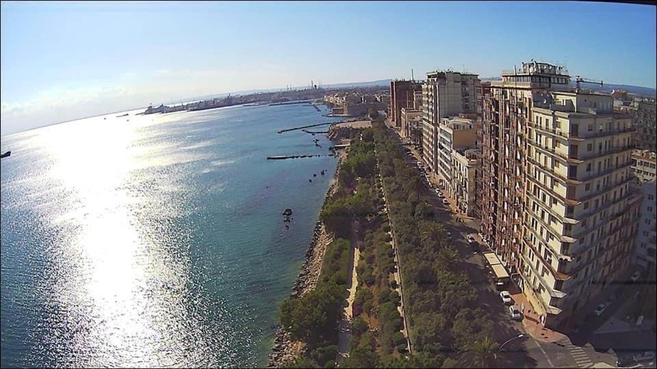 Suite Al Mare Taranto Exteriör bild